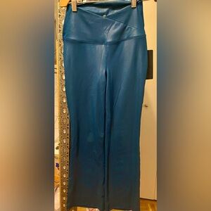 90 Degree yoga pants  new w tag - teal color